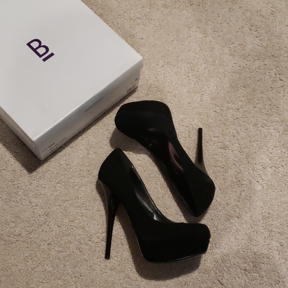 Vintage Black Bakers Victoria heel size 7
